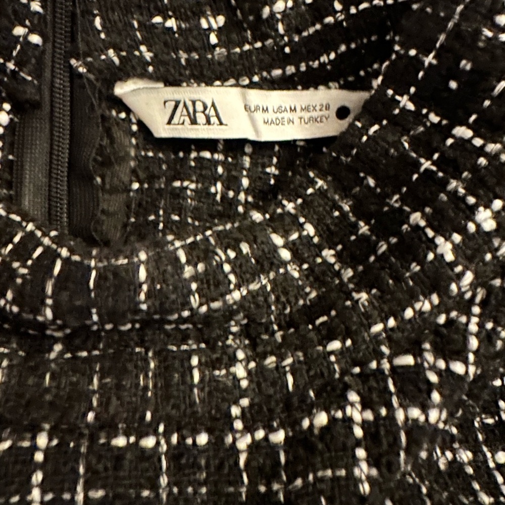 Zara | Black & White Frayed Tweed Pant Set | Size M (includes both pieces) - Picture 8 of 8